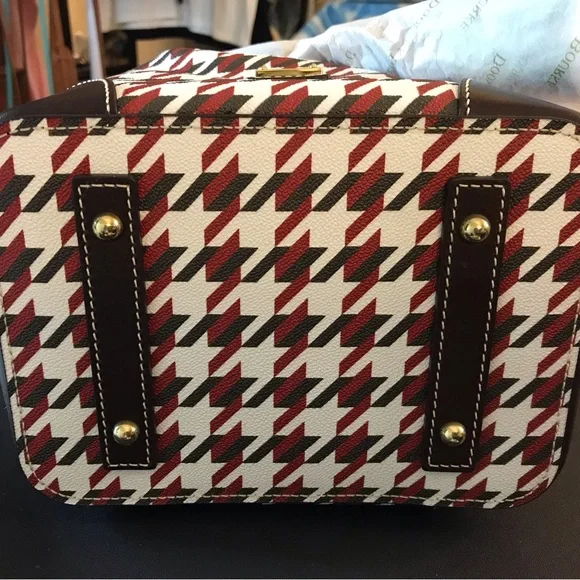 Dooney & Bourke Houndstooth Drawstring Crossbody!! 😍 NWT!! - Picture 5 of 11
